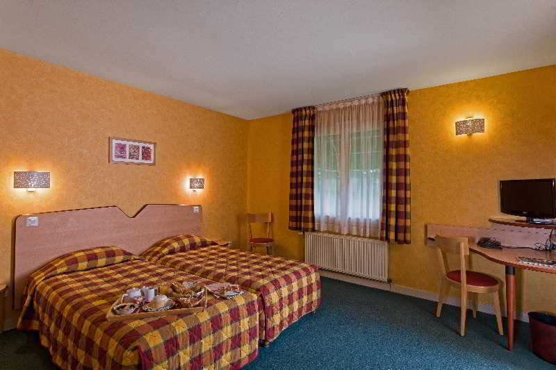 The Originals City, Hotel La Saulaie, Saumur Ouest Doué-la-Fontaine Exterior foto